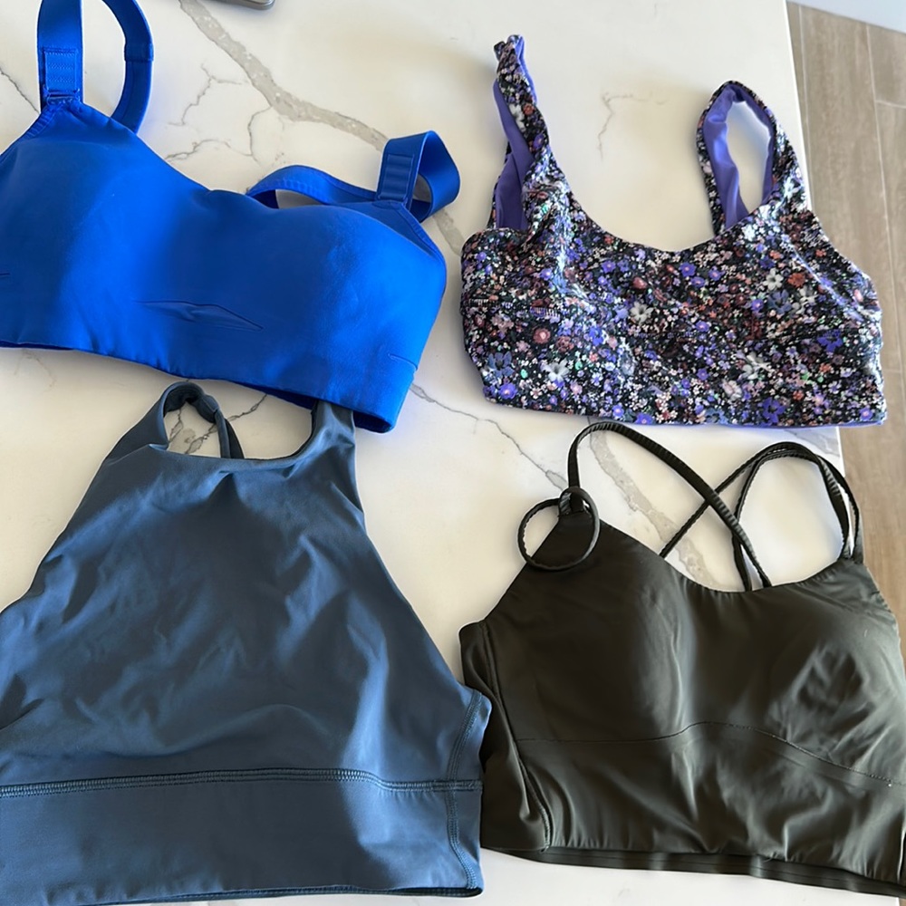 Lululemon sports bras